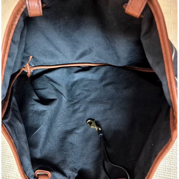 Fossil Gray White Striped Canvas Purse Bag Leather Trim & Adjustable Straps - Picture 8 of 9